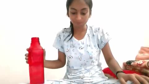 Snapshot of the_right_girl chatting on September 2025 05:21:01 AM Suzan Sexy online show from September 2025 05:21:01 AM