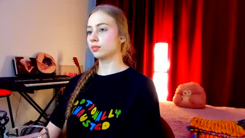 Snapshot of the_steel_magnolia_ chatting on June 2026 04:19:02 AM Ally STREAMING ON TWITCH NOW Check my Twitter for updates online show from June 2026 04:19:02 AM