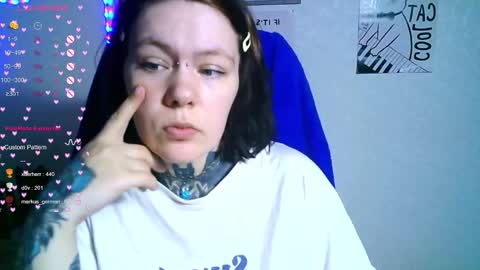 the_xmas_bby online show from November 2025 09:21:01 AM