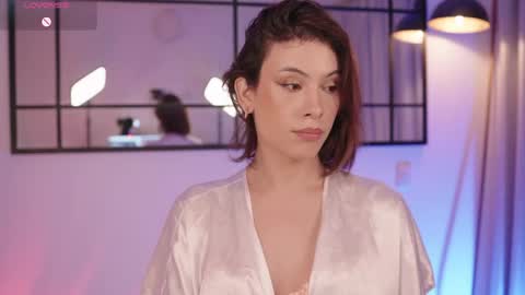 Snapshot of thea_ome chatting on May 2026 11:12:03 PM Thea online show from May 2026 11:12:03 PM