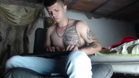 Miguel Angel online show from February 2025 05:01:01 AM