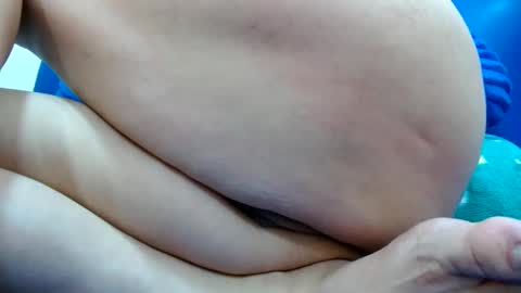 Snapshot of thebestpussyhairy chatting on December 2024 08:33:01 AM Karla online show from December 2024 08:33:01 AM
