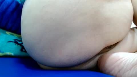 Snapshot of thebestpussyhairy chatting on December 2024 09:55:02 AM Karla online show from December 2024 09:55:02 AM