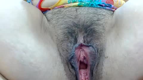 Snapshot of thebestpussyhairy chatting on December 2024 03:45:01 AM Karla online show from December 2024 03:45:01 AM