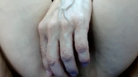 Snapshot of thebestpussyhairy chatting on January 2025 05:07:02 AM Karla online show from January 2025 05:07:02 AM