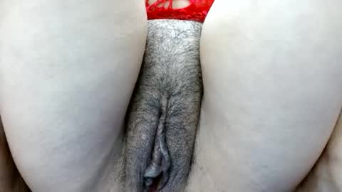 Snapshot of thebestpussyhairy chatting on January 2025 06:19:02 AM Karla online show from January 2025 06:19:02 AM