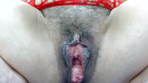 Snapshot of thebestpussyhairy chatting on March 2025 11:42:02 PM Karla online show from March 2025 11:42:02 PM