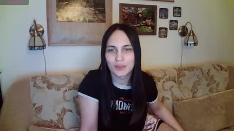 Snapshot of thebl4ckhearts chatting on February 2026 03:31:01 PM Daria and Diana 3 online show from February 2026 03:31:01 PM