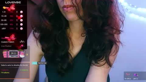 Paulette online show from October 2025 09:59:02 PM