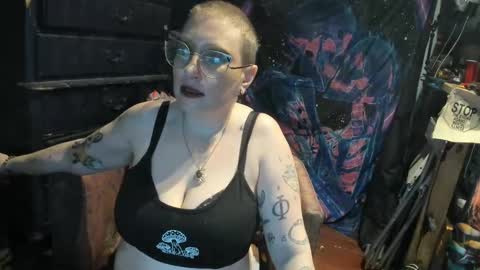 thecurvysiren online show from December 2024 03:12:01 AM