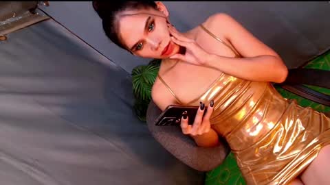 Lana But you can spell it backwards online show from February 2025 03:21:02 AM