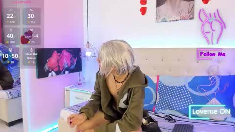 Snapshot of thedoll_ethan chatting on October 2025 07:59:01 PM ethan online show from October 2025 07:59:01 PM