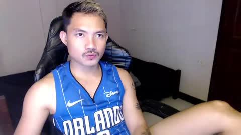 Snapshot of thefriskyasian chatting on January 2025 08:32:01 PM Jaycee online show from January 2025 08:32:01 PM