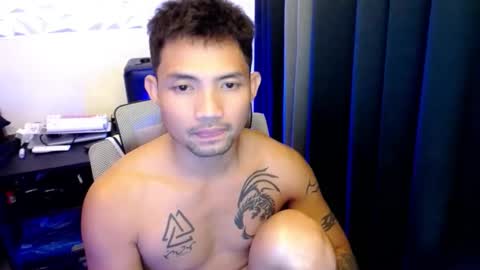 Snapshot of thefriskyasian chatting on September 2025 06:41:02 PM Jaycee online show from September 2025 06:41:02 PM