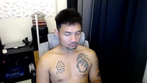Snapshot of thefriskyasian chatting on September 2025 09:58:01 PM Jaycee online show from September 2025 09:58:01 PM