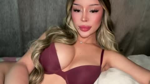 Snapshot of thegreat_legacy chatting on July 2026 04:32:01 AM Elle dont forget to folloW me and thumbs up online show from July 2026 04:32:01 AM