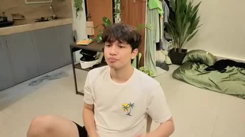 Green online show from November 2025 08:36:02 AM