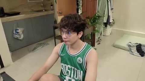 Green online show from December 2025 08:04:02 PM