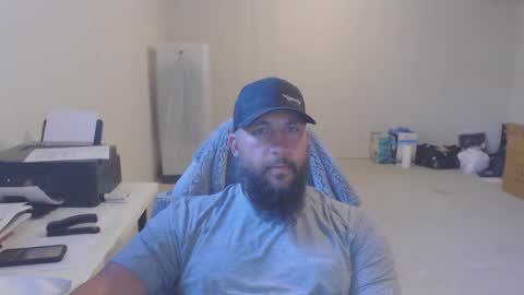 thehawaiian93 online show from September 2025 05:35:02 PM