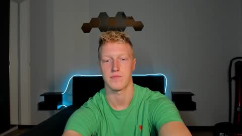 thejacob_d online show from November 2025 06:01:01 PM