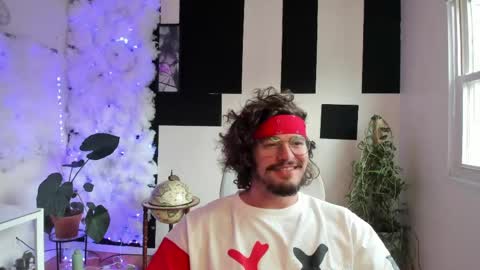 Snapshot of thejohnnystone chatting on May 2026 12:39:01 AM Johnny Stone online show from May 2026 12:39:01 AM