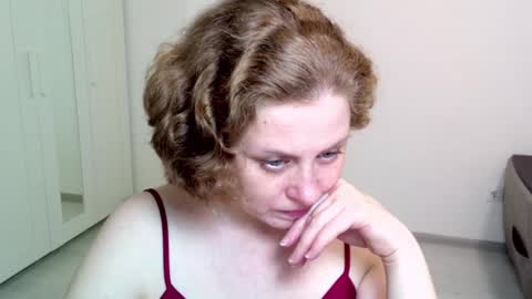 Ella online show from December 2024 06:46:02 PM