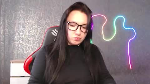 Lisa online show from April 2026 09:37:01 AM