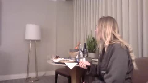 Little Bambii online show from February 2026 01:59:02 AM