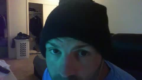 theman18951pa online show from December 2024 10:00:01 PM