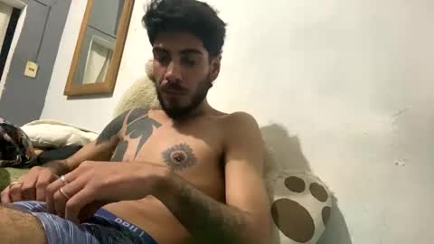 themarttinguyyy online show from September 2025 01:43:01 AM