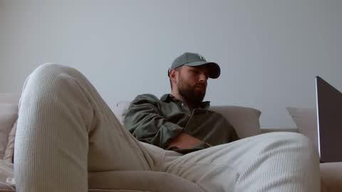 TheMonarchGoat online show from April 2026 11:04:02 AM