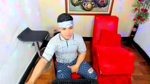 themuscularvenezuelanman online show from March 2026 03:25:02 AM