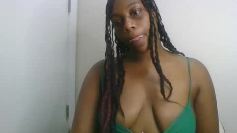 TheNaturalGoddess online show from April 2026 07:19:01 PM