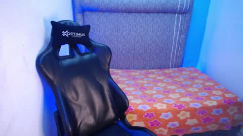 THEO online show from March 2026 11:04:02 PM