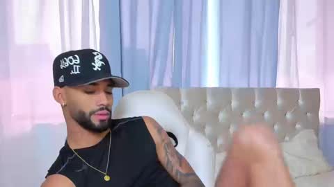 Theo Sky online show from September 2025 02:08:02 PM