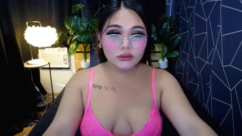 FRANCINE online show from March 2026 12:50:01 AM