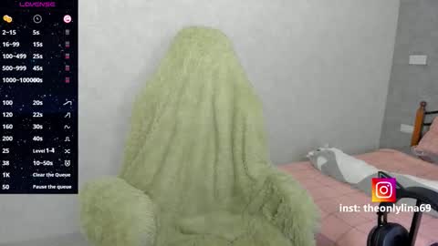 Snapshot of theonlyeva chatting on March 2026 05:06:01 PM Eva online show from March 2026 05:06:01 PM
