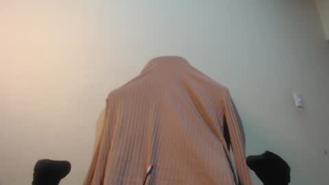 Santiago Enrique online show from December 2024 05:39:02 AM