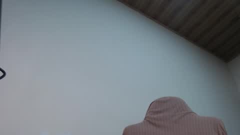 Santiago Enrique online show from April 2026 06:20:02 AM