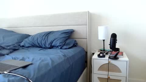 Yoshi online show from March 2025 08:22:01 PM