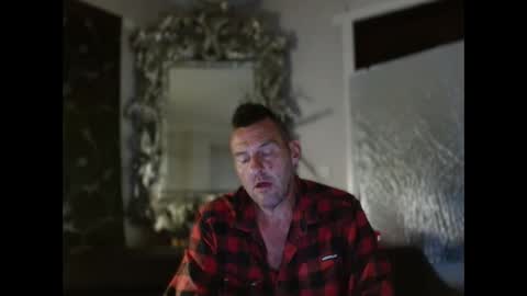 Snapshot of therealkurva4u chatting on September 2025 12:21:01 PM therealkurva4u online show from September 2025 12:21:01 PM