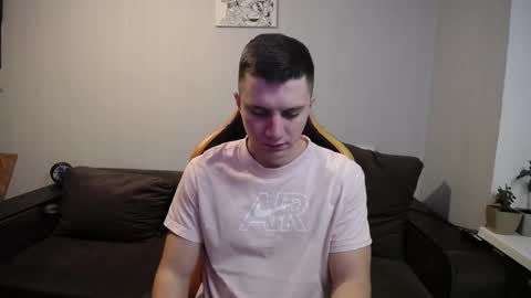 Nick   online show from December 2025 08:05:01 PM