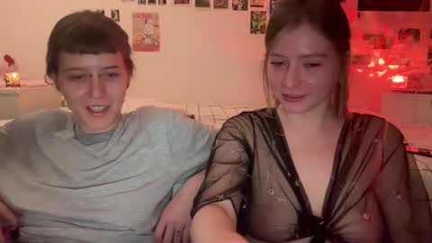 LISA                                            online show from December 2024 09:08:01 PM