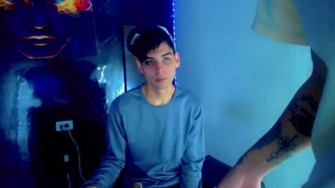 Snapshot of theshamefulboys chatting on July 2026 05:03:02 AM David y Daniel online show from July 2026 05:03:02 AM