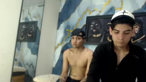 Snapshot of theshamefulboys chatting on July 2026 06:49:02 AM David y Daniel online show from July 2026 06:49:02 AM