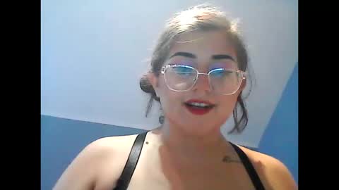 Snapshot of theshortmexican chatting on October 2025 12:11:02 AM theshortmexican online show from October 2025 12:11:02 AM