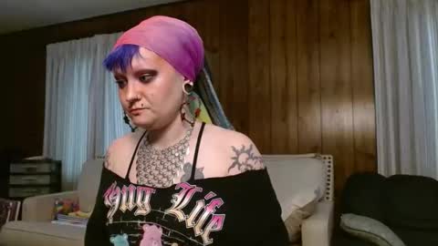 Siren of the Fae online show from April 2026 07:58:02 PM