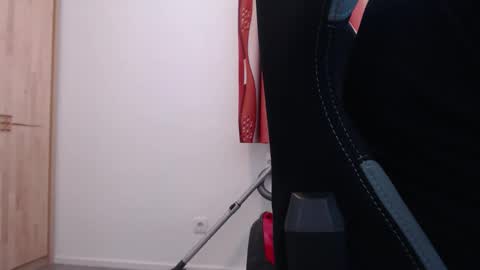 theskylake1 online show from February 2026 11:03:02 AM