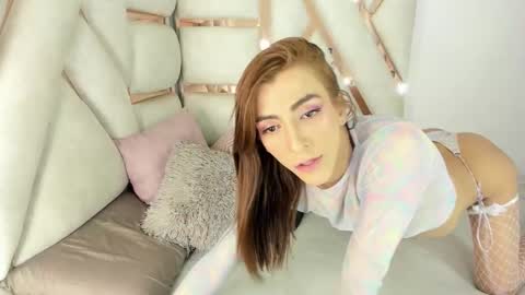 Camila online show from October 2025 03:39:02 AM