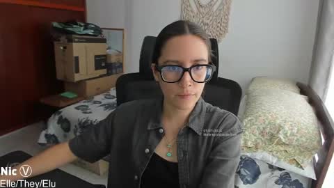 Nicole online show from July 2026 06:51:02 PM